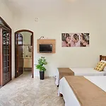 Suites Verdemar Pereque-Acu